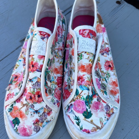 Blowfish girls floral slip on shoes size 4 - Picture 2 of 5